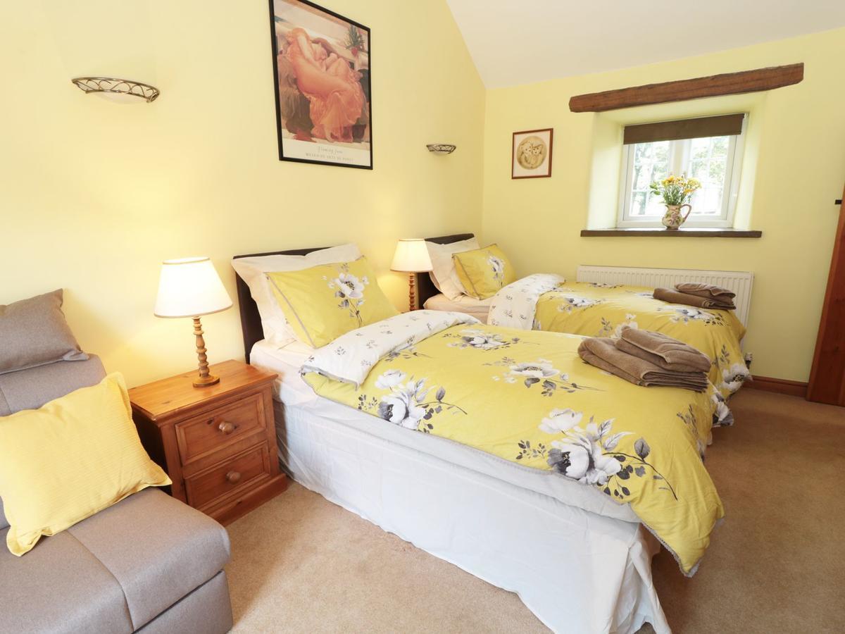 Buttercup Cottage Каслтон Экстерьер фото